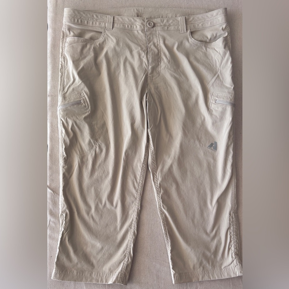 Eddie Bauer Tan Capris Lightweight Casual